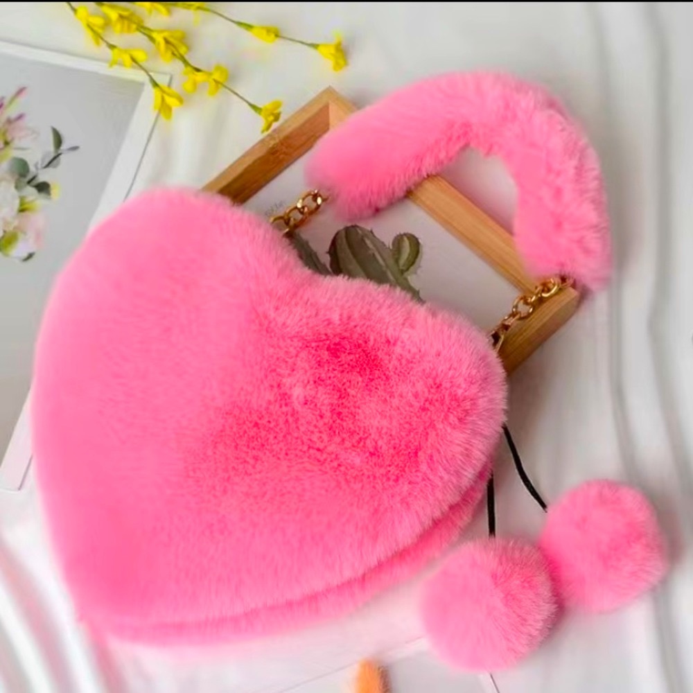 New! Faux Fur Fuzzy Soft Pink Heart Crossbody Handbag
